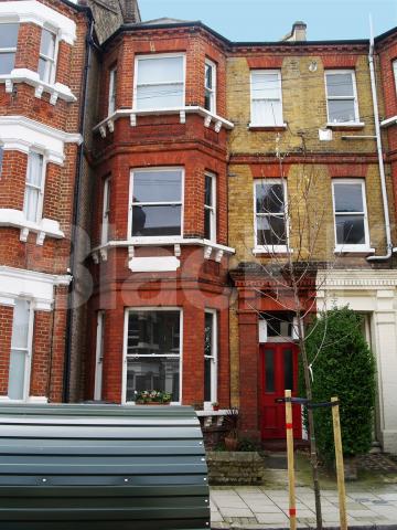 			NEW INSTRUCTION, 1 Bedroom, 1 bath, 1 reception Apartment			 Handforth Road, Oval